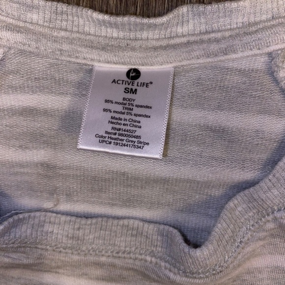 Active Life size small gray top so soft - Picture 4 of 4